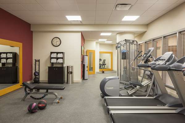 Fitness/ Exercise Room - Hilton Garden Inn Long Island City Queens