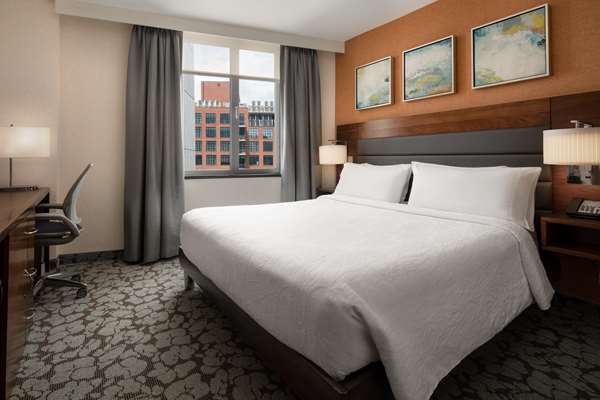  - Hilton Garden Inn Long Island City Queens