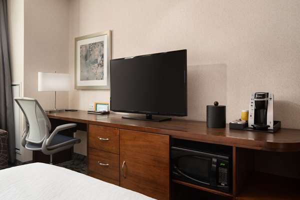  - Hilton Garden Inn Long Island City Queens
