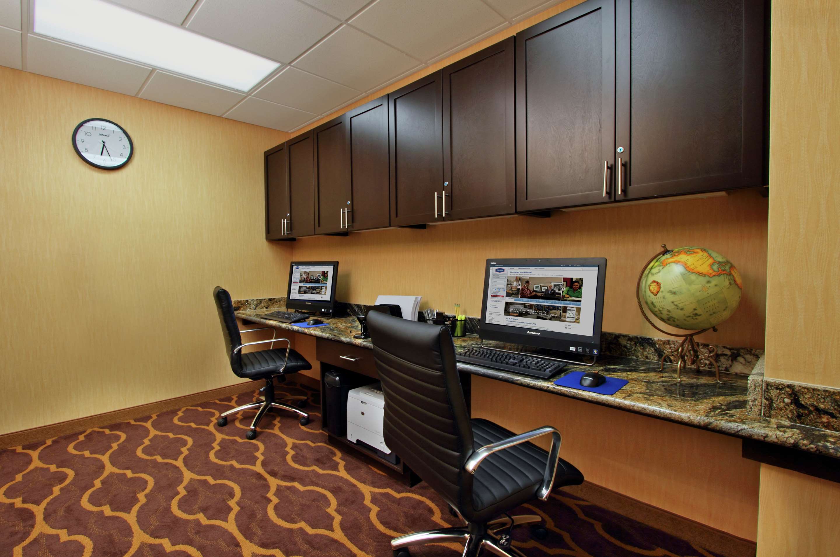 Business Center | Hampton Inn Richland
