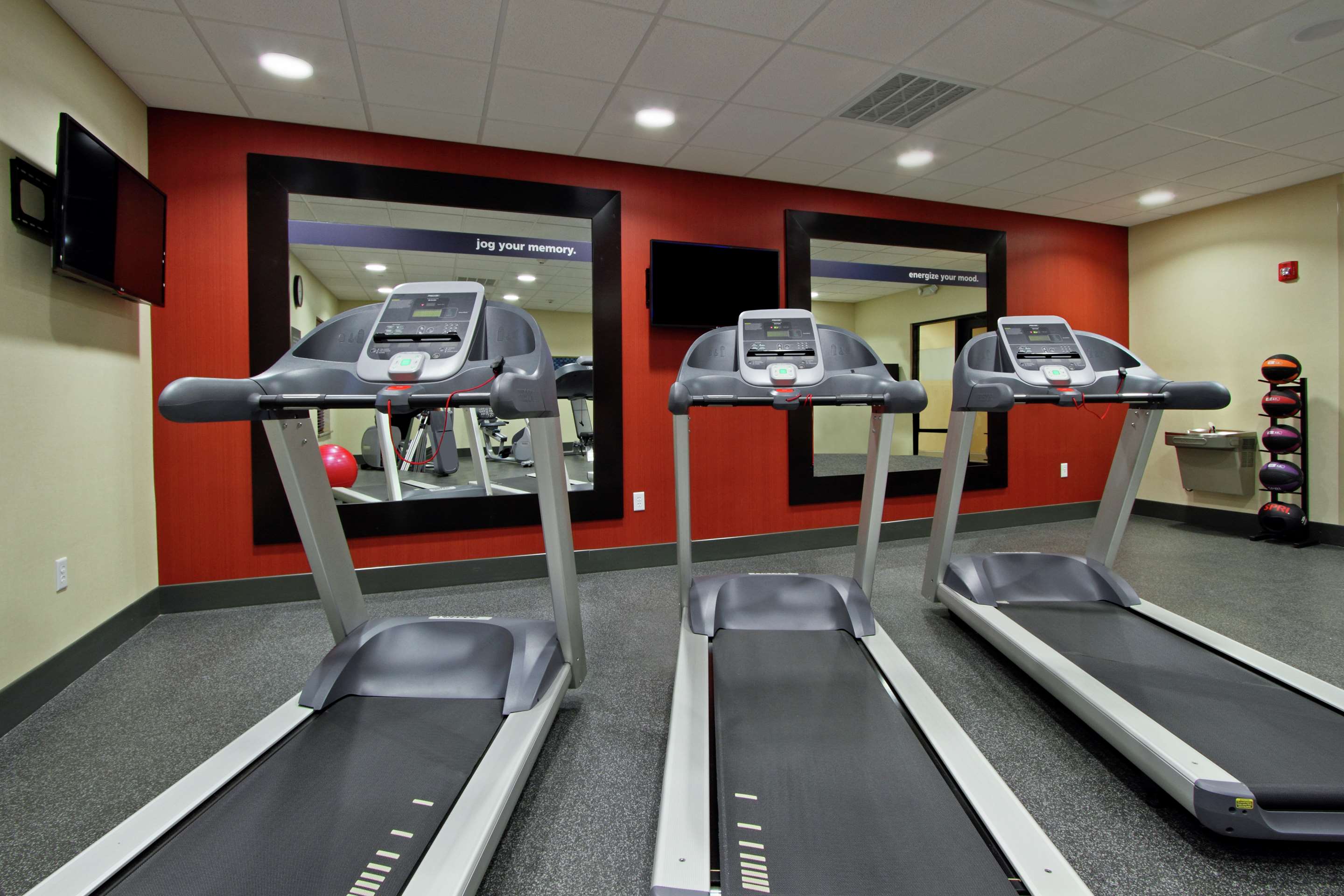 Health club fitness center gym | Hampton Inn Richland