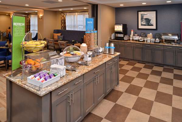 Restaurant - Hampton Inn Broussard