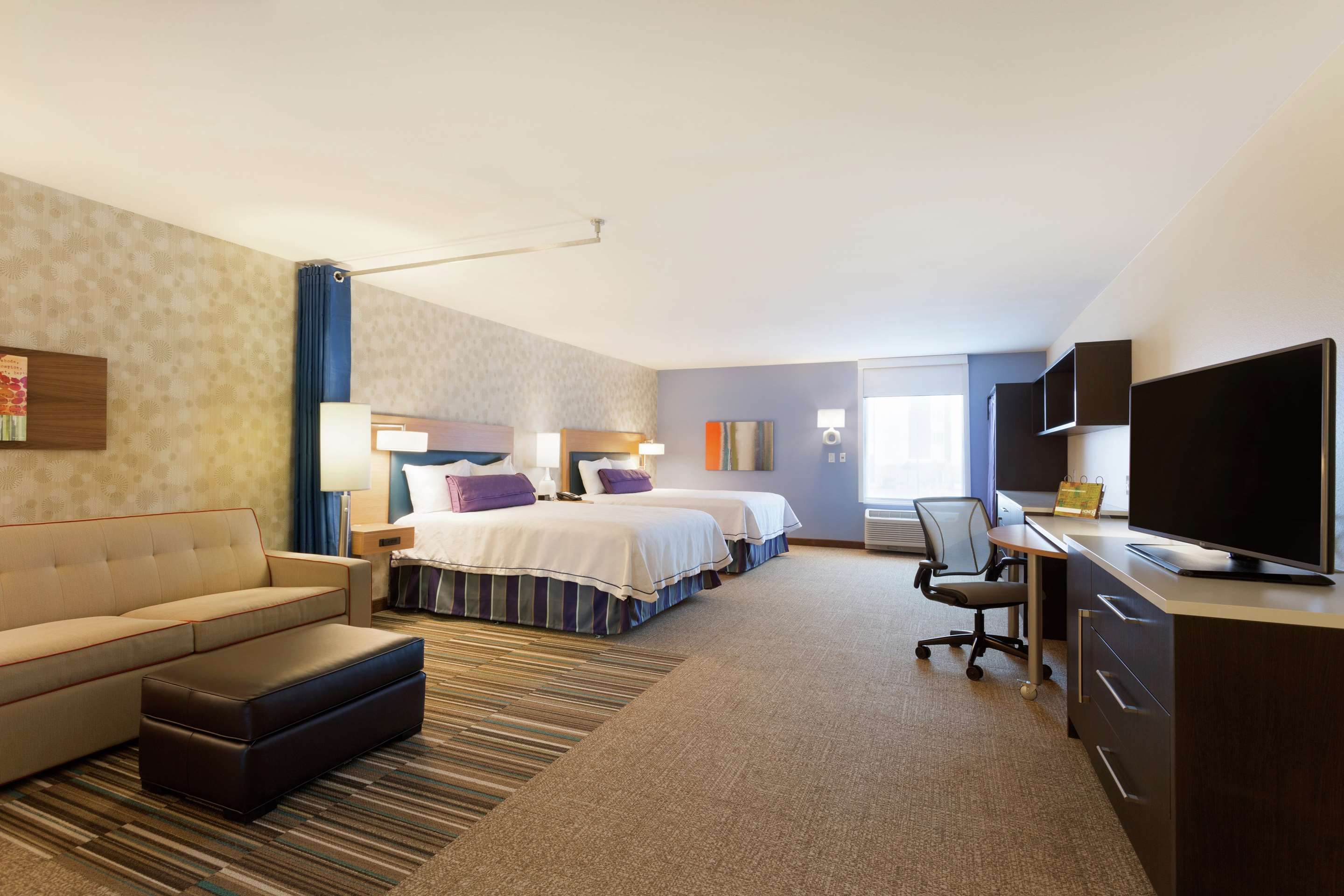Guest room