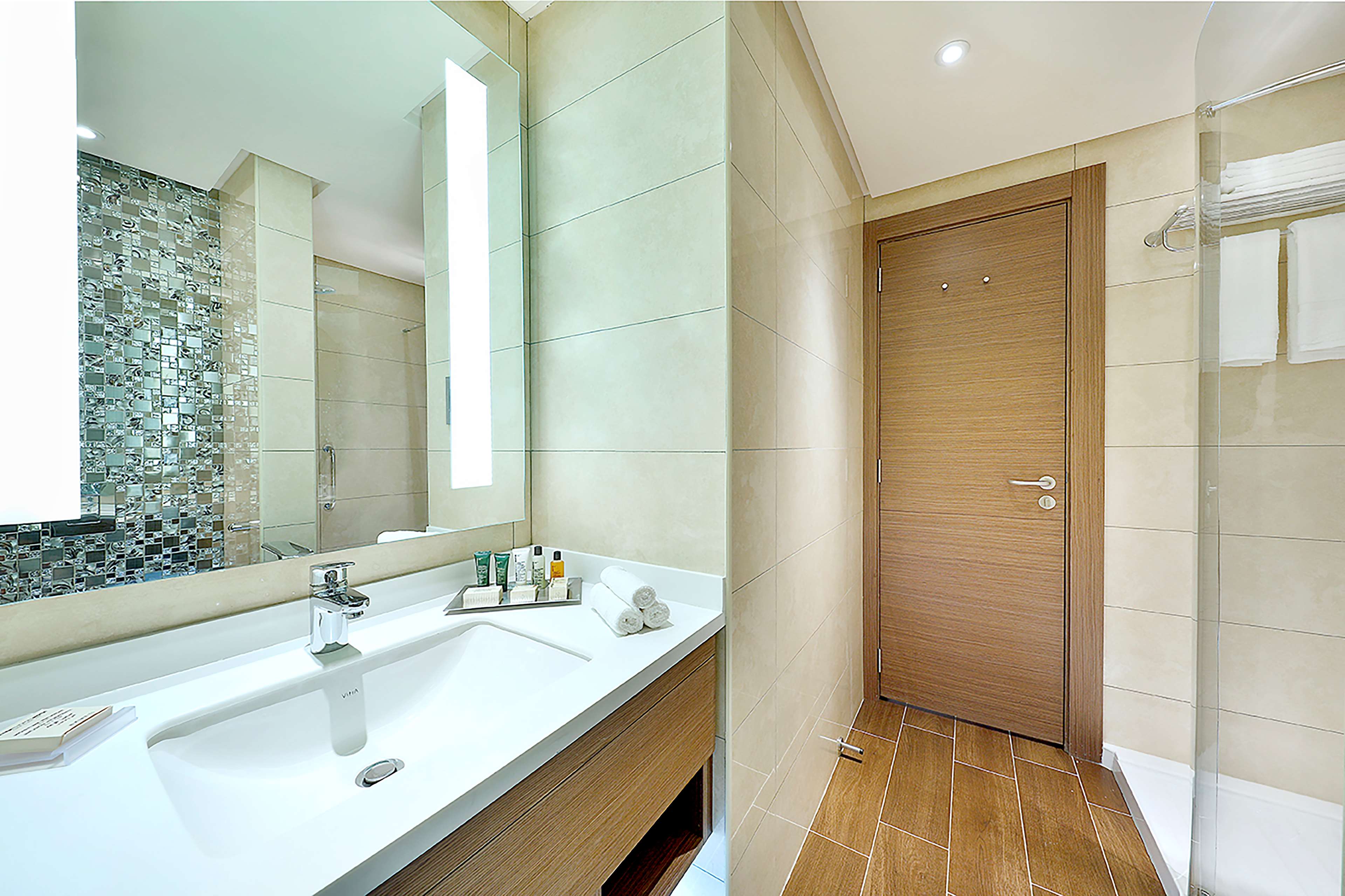 Hilton Garden Inn Tabuk Room Type - KING ROOM