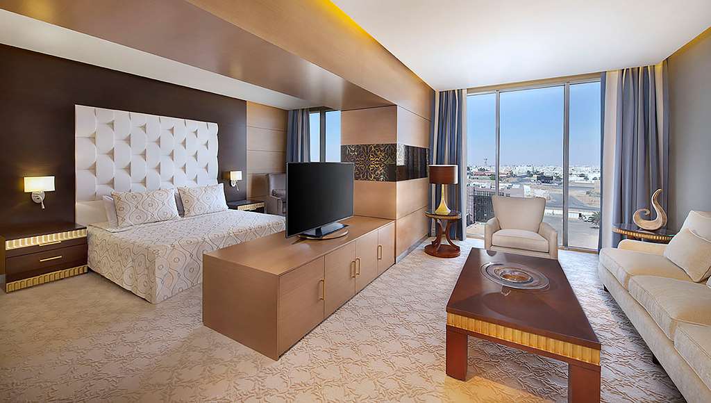 Hilton Garden Inn Tabuk Room Type - KING DELUXE ONE BEDROOMSTE