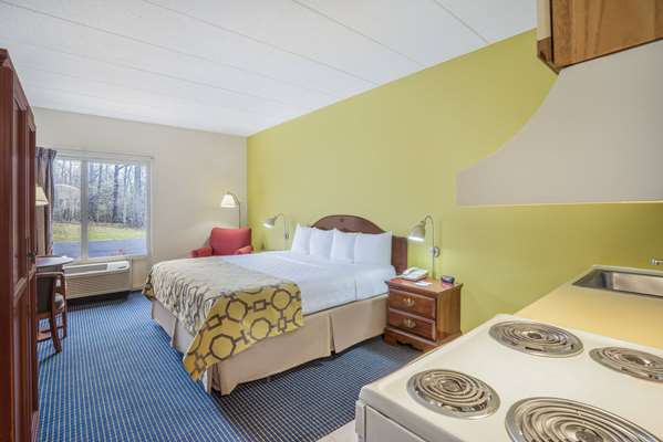 Suite - Baymont Inn & Suites Warrenton