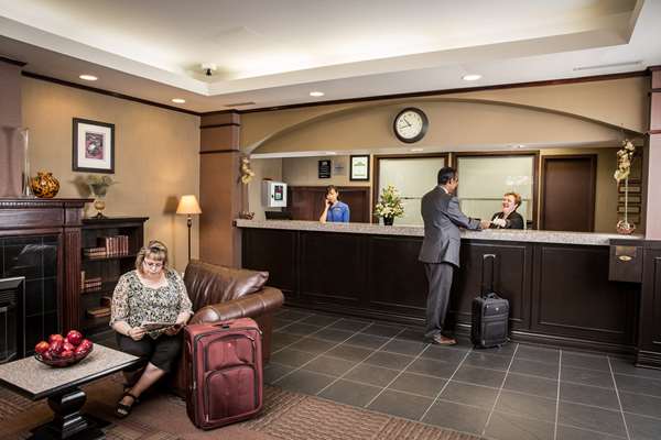  - Campus Tower Suite Hotel Edmonton