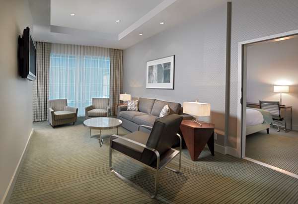 Suite - Coast Coal Harbour Hotel Vancouver