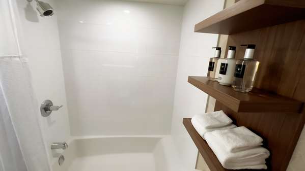  - Coast Capri Hotel Kelowna