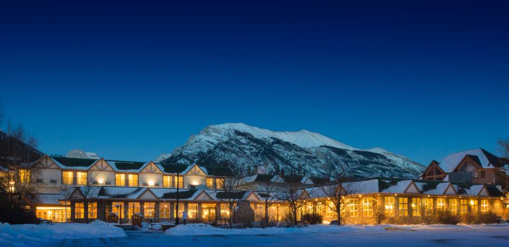 Coast Canmore Hotel