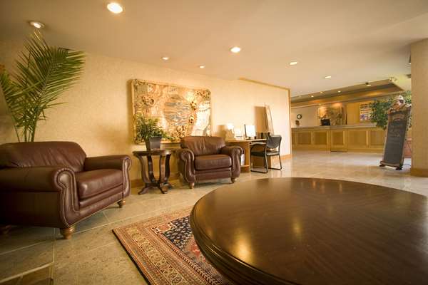  - Coast Discovery Inn & Marina Campbell River