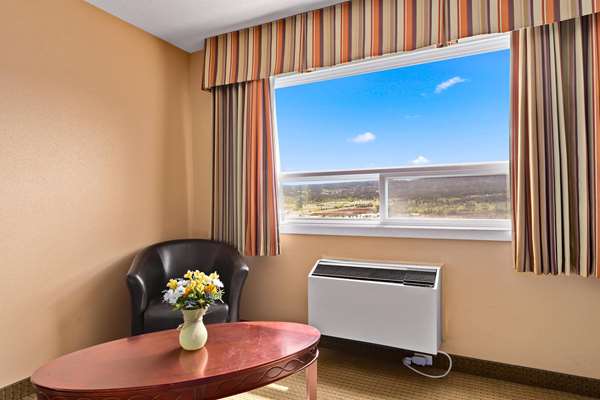  - Coast Fraser Inn Williams Lake