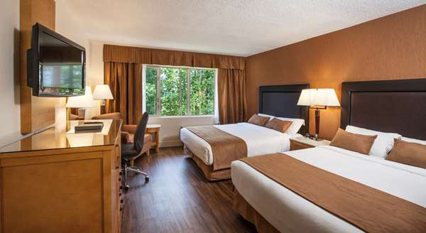  - Coast Hillcrest Hotel Revelstoke