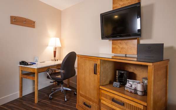  - Coast Hillcrest Hotel Revelstoke