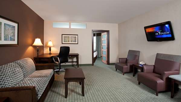 Suite - Coast Lethbridge Hotel