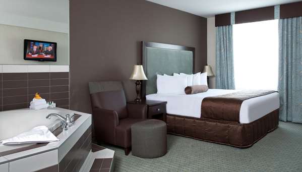  - Coast Lethbridge Hotel