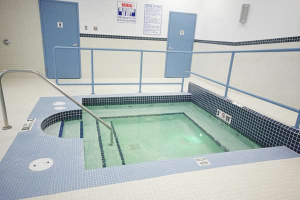 Pool - Coast Lethbridge Hotel