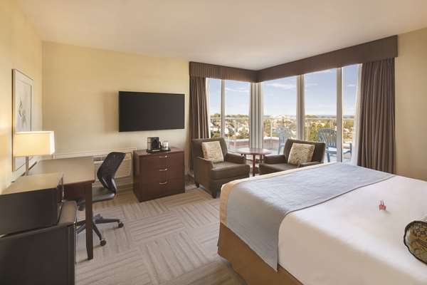  - Coast Victoria Harbourside Hotel & Marina