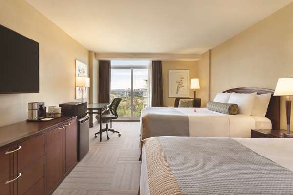  - Coast Victoria Harbourside Hotel & Marina