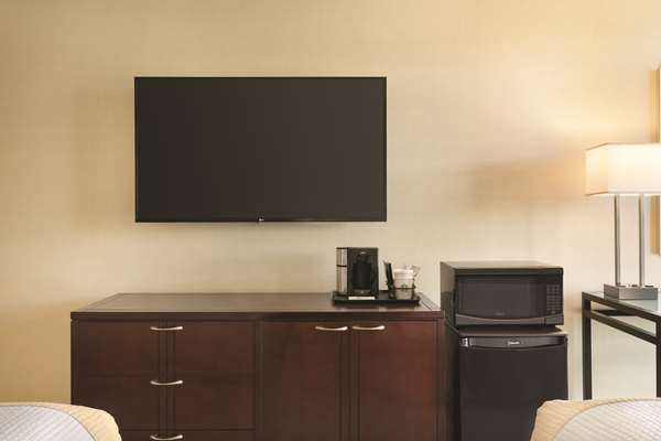  - Coast Victoria Harbourside Hotel & Marina