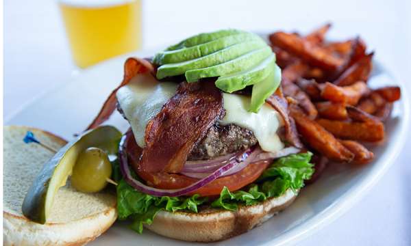 Restaurant - Safari Inn Burbank