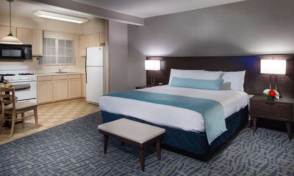 Suite - Safari Inn Burbank