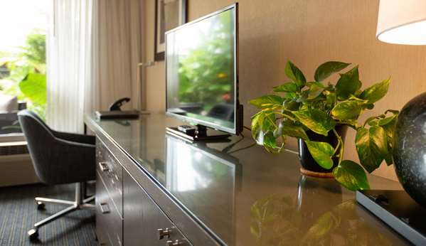  - West Beach Inn Santa Barbara