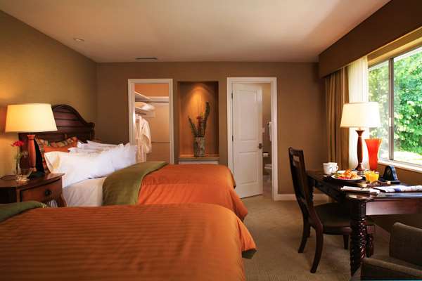 Suite - West Beach Inn Santa Barbara