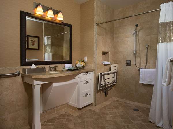 Suite - West Beach Inn Santa Barbara