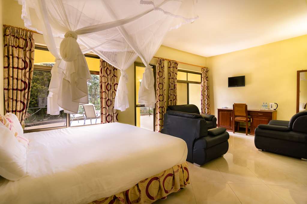MVULI HOTEL-guestroom-Guest Room,Suite,On-Site.jpg