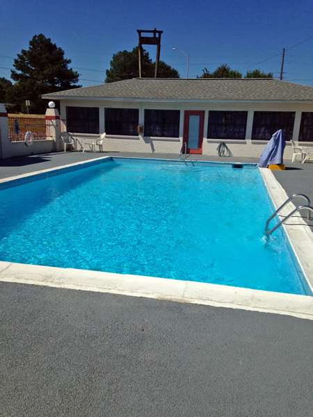Pool - Americas Best Value Inn Meridian - I-20 & I-59, Exit 152