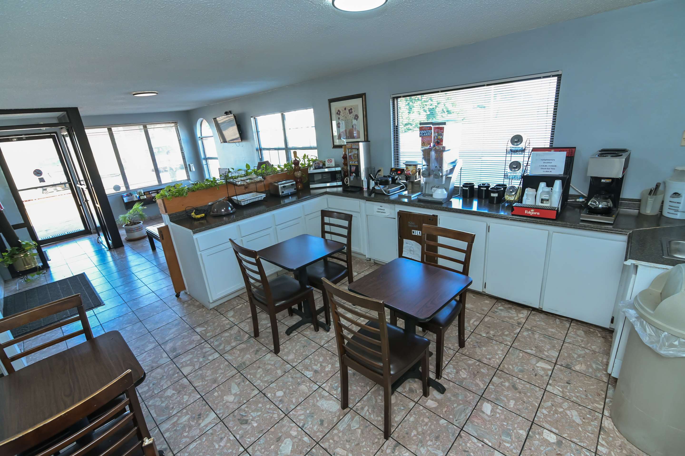 DP | Americas Best Value Inn Meridian