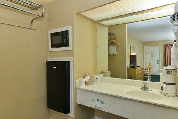  - Americas Best Value Inn Meridian - I-20 & I-59, Exit 152