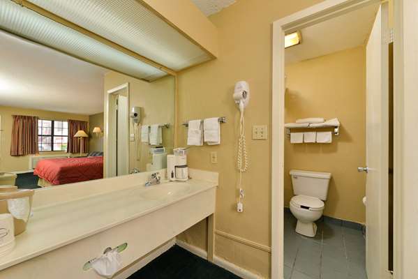  - Americas Best Value Inn Meridian - I-20 & I-59, Exit 152