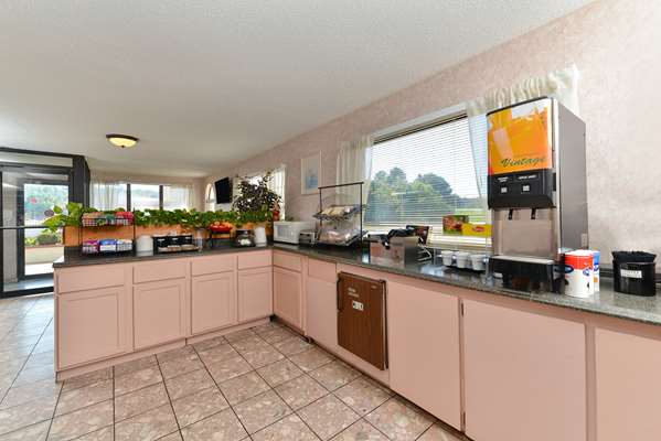  - Americas Best Value Inn Meridian - I-20 & I-59, Exit 152