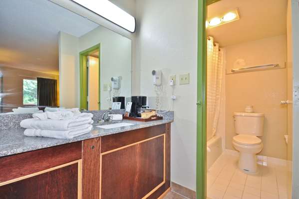  - Country Hearth Inn & Suites Marietta - I-75, Exit 260