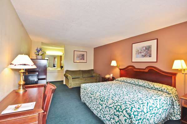  - Country Hearth Inn & Suites Marietta - I-75, Exit 260