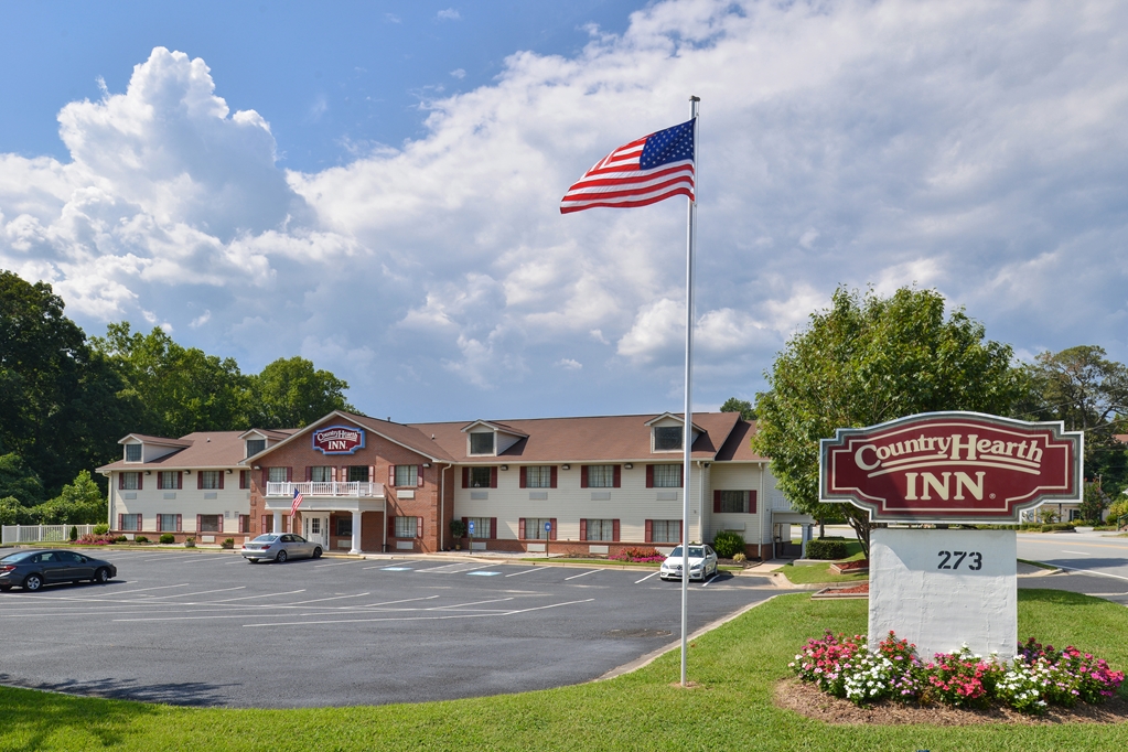 Country Hearth Inn