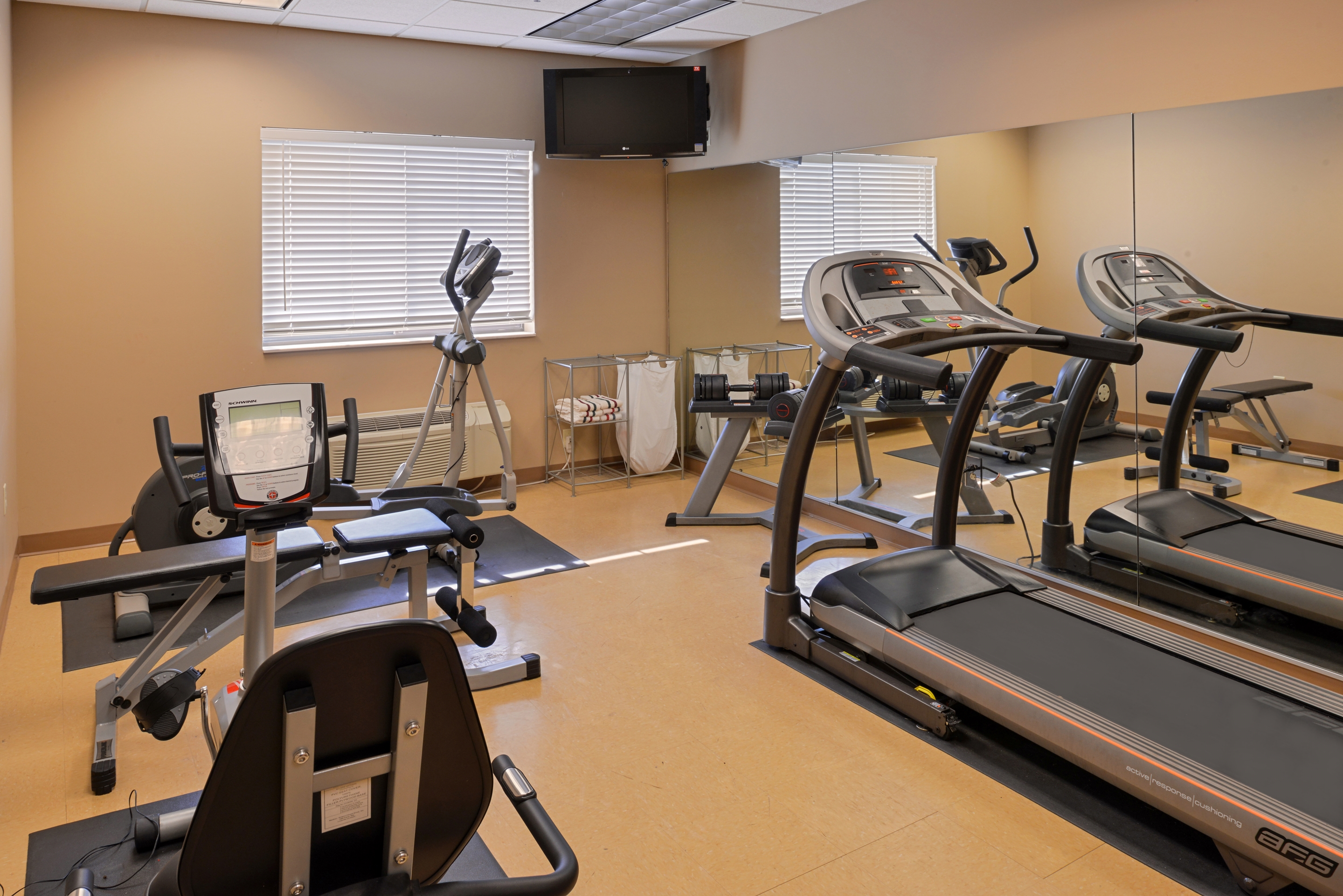 Fitness Center | Country Hearth Inn & Suites Edwardsville St. Louis