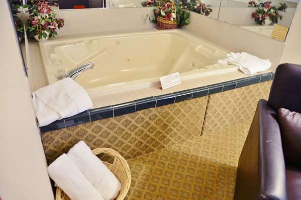 Suite - Country Hearth Inn & Suites Kenton