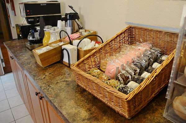  - Country Hearth Inn & Suites Kenton