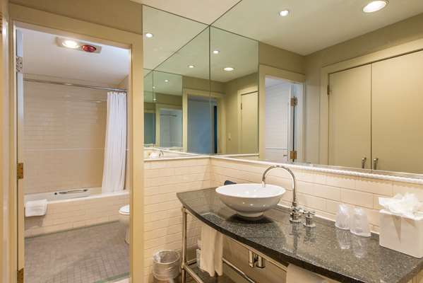  - Breakwater Inn & Spa Kennebunkport