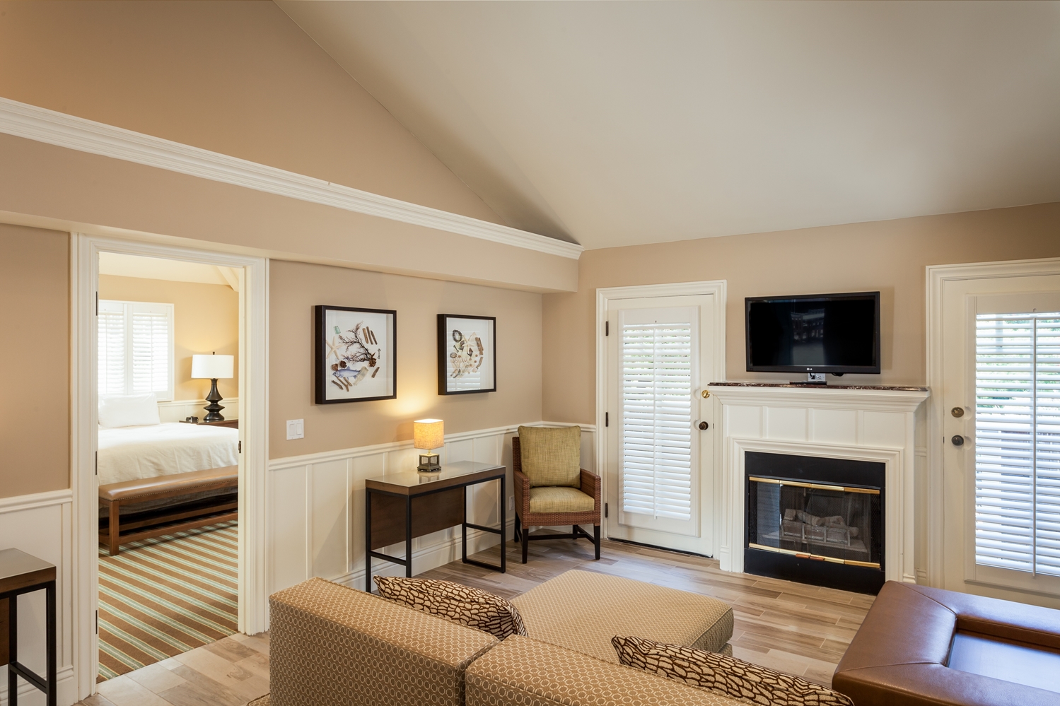 Lighthouse Lodge & Cottages Pacific Grove, CA See Discounts