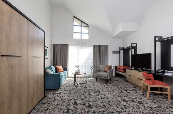 Suite - Crystal Lodge Whistler