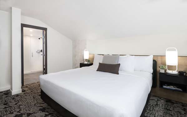 Suite - Crystal Lodge Whistler