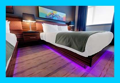  - Hotel Clique Calgary