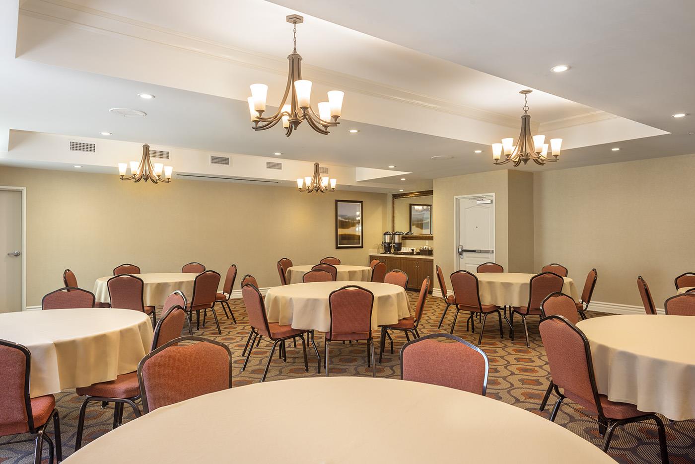 Banquet Room | Ayres Hotel Orange