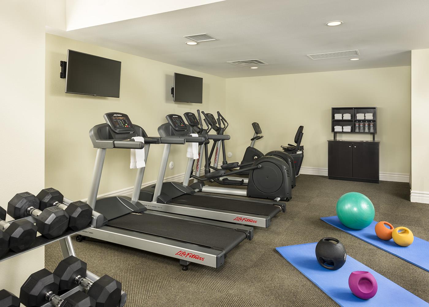 Fitness Room | Ayres Hotel Orange