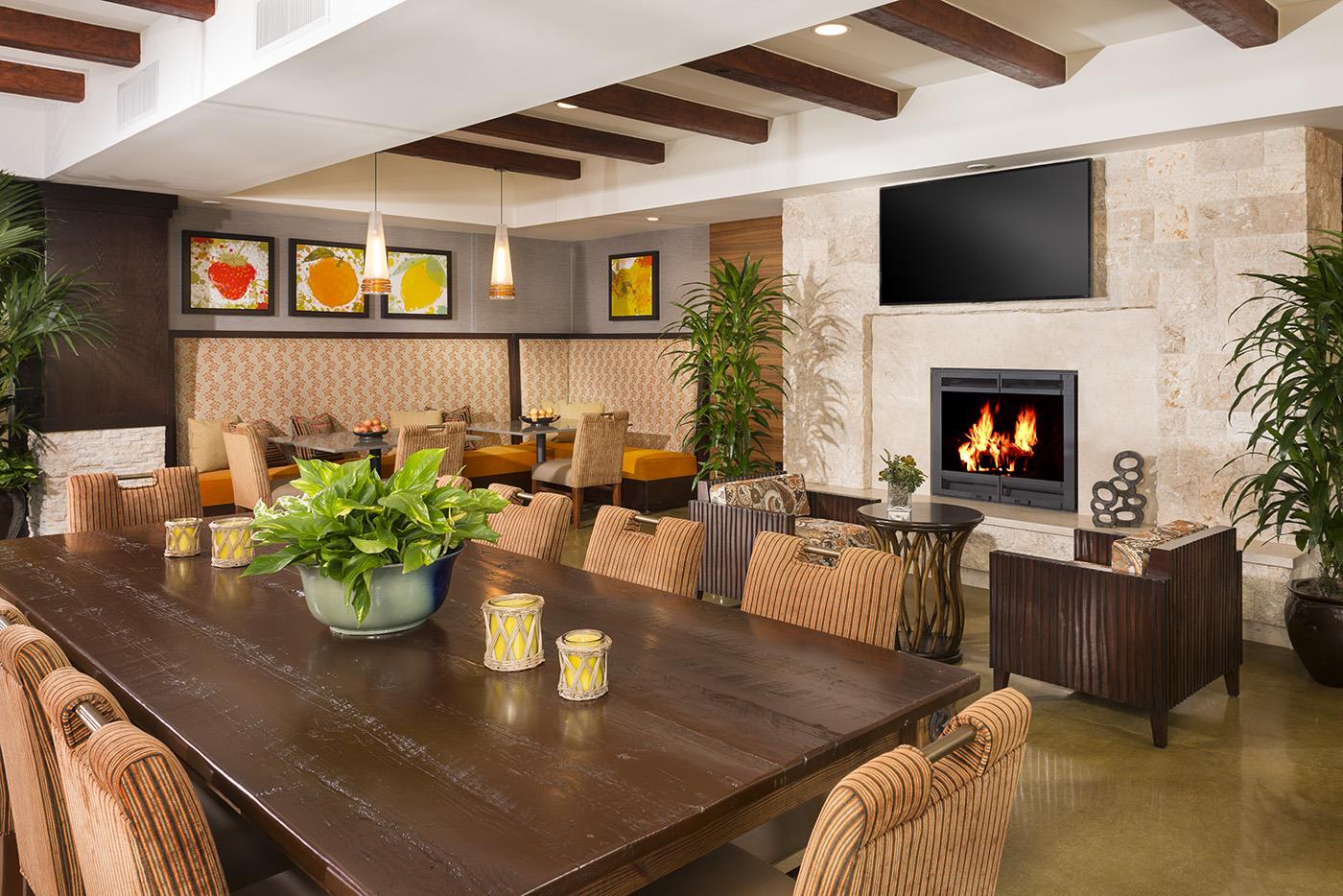 Dining Room | Ayres Hotel Orange