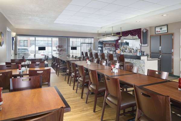 Restaurant - Days Inn Dalhousie